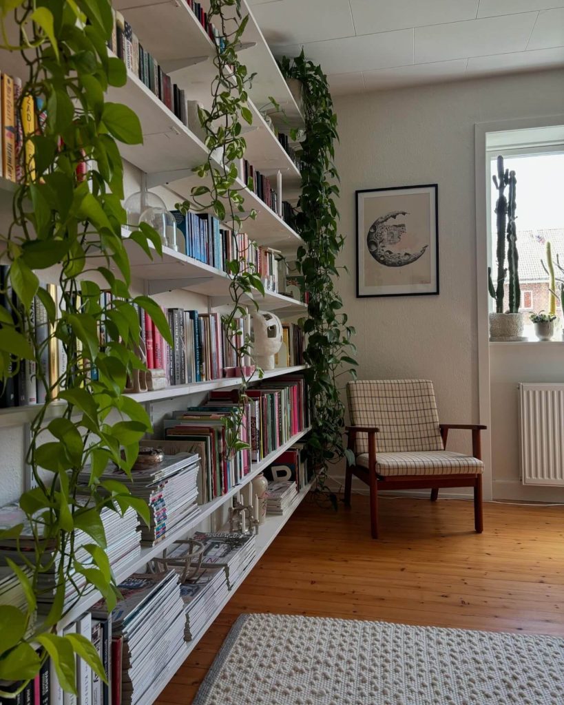 Nature-Inspired Bookshelves for a Relaxing Vibe