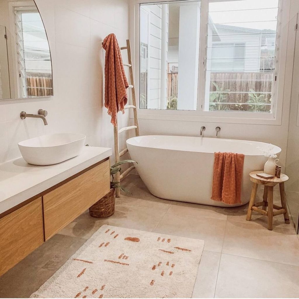 Warm and Inviting Boho Bathroom