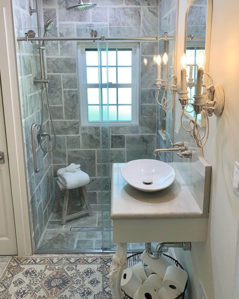 19. Old-World Elegance with Modern Comfort
