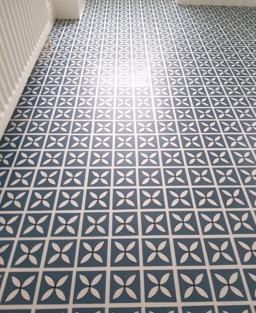 Blue Geometric Patterned Tiles for a Refreshing Look