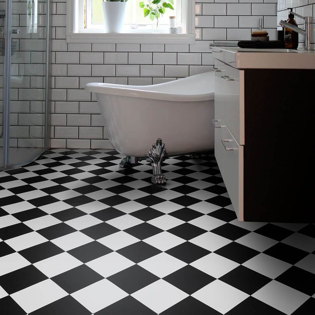 Classic Black-and-White Checkered Tile Floor