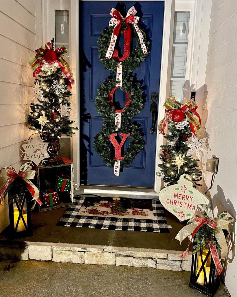 JOY Wreath Display with Lanterns