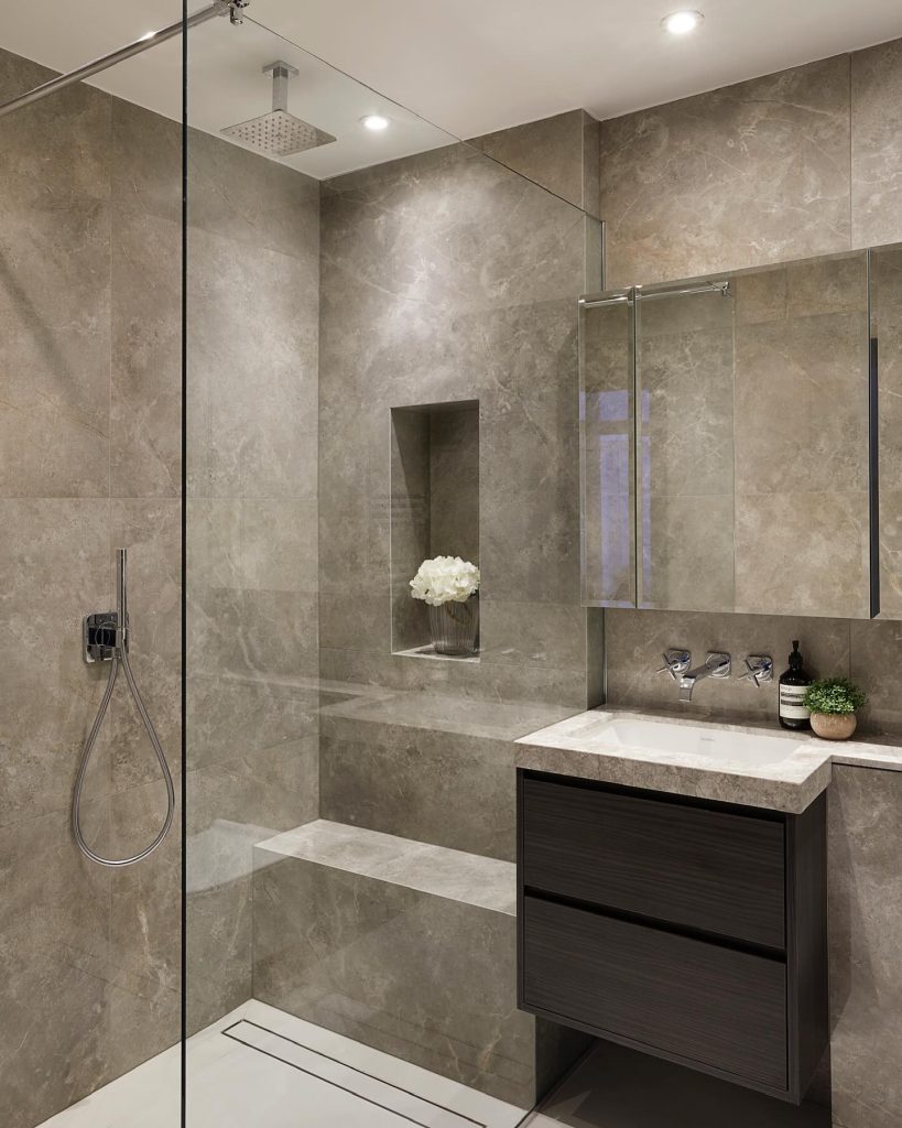 Modern Neutral Shower Tile Elegance