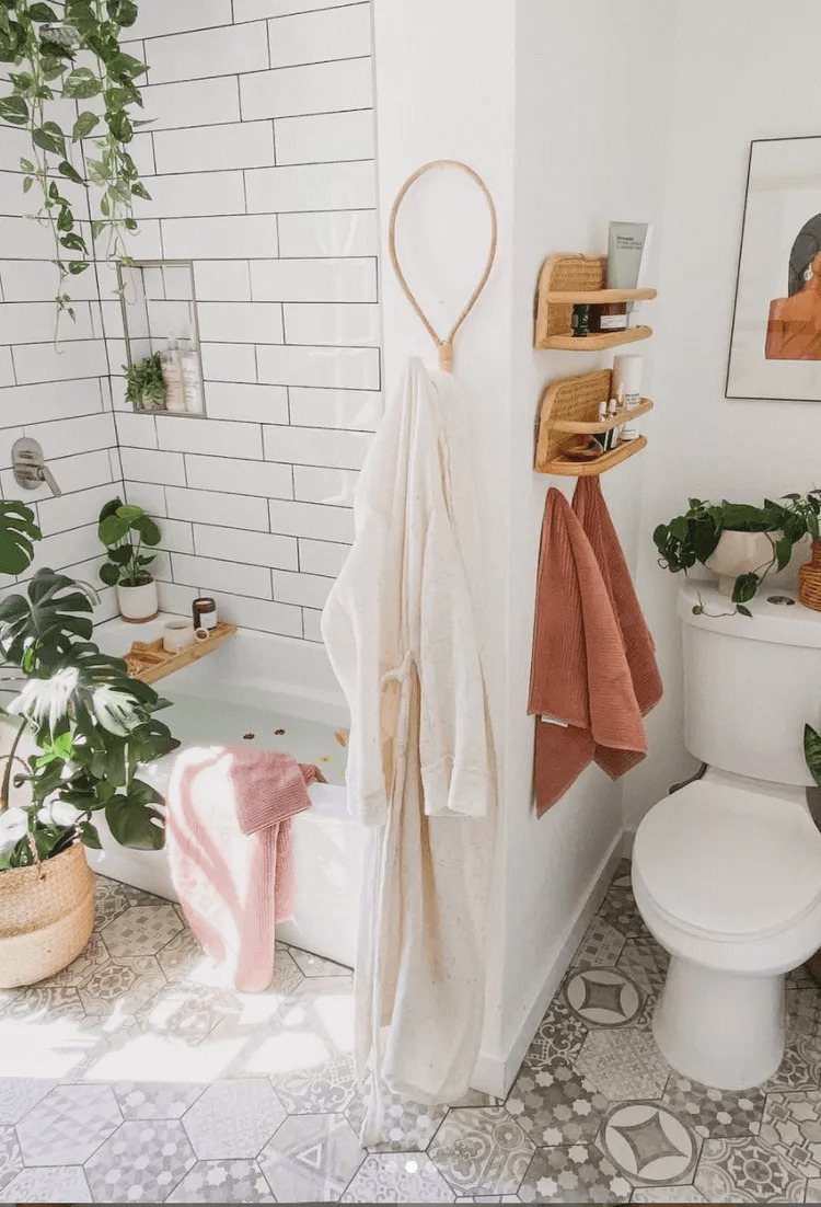 13+ Stunning Bathroom Shelf Ideas to Maximize Space & Style - Evinco Design