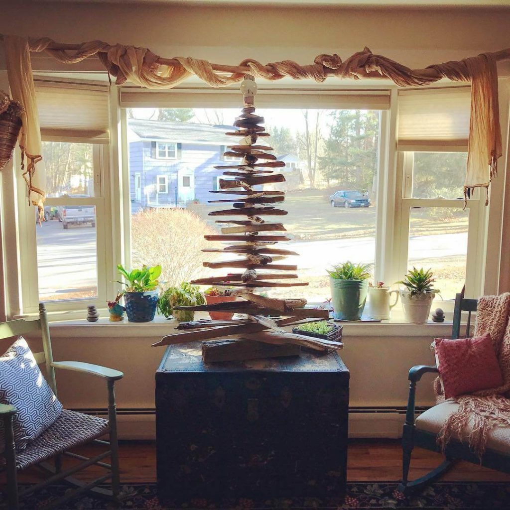 Rustic Driftwood Christmas Tree