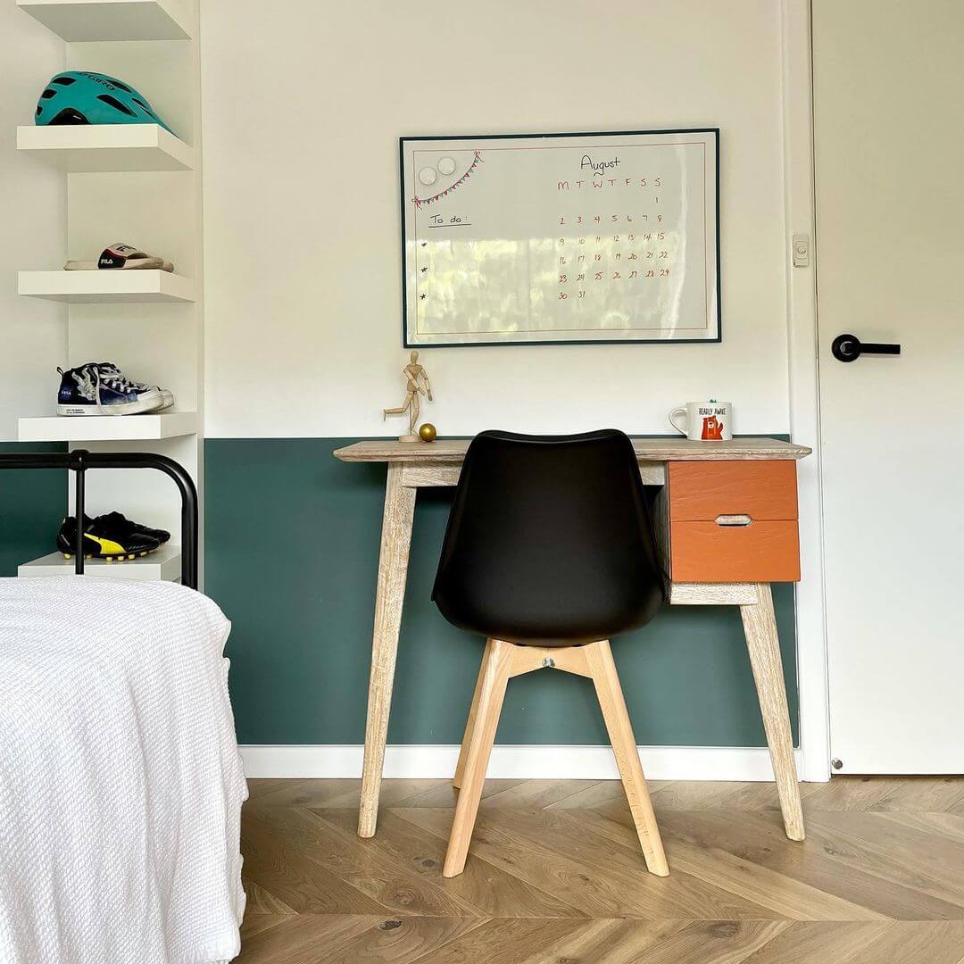 21+ Stylish Bedroom Office Ideas For Productive Remote Work - Evinco Design