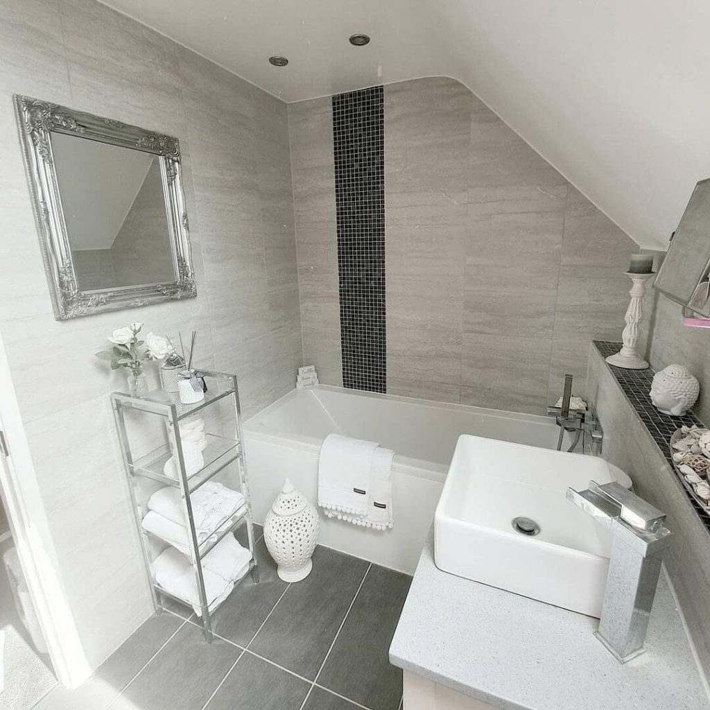 Cozy Bathroom with Chrome Towel Rack