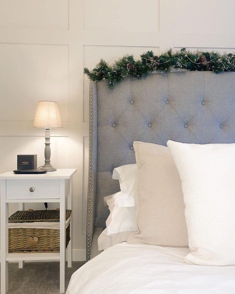 Elegant Neutral Christmas Bedroom