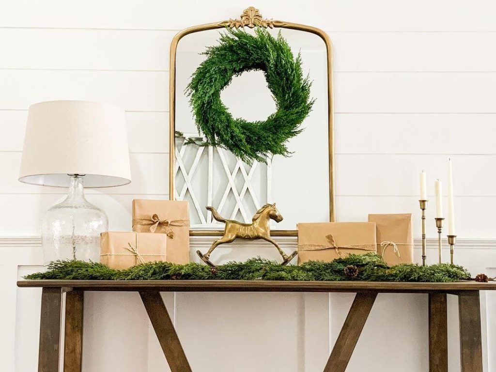 Minimalist Farmhouse Entryway Decor