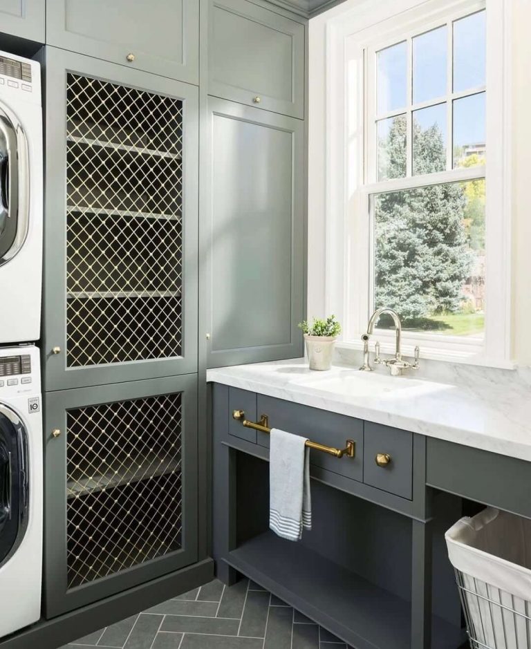 31+ Laundry Room Cabinet Ideas for a Chic & Organized Space