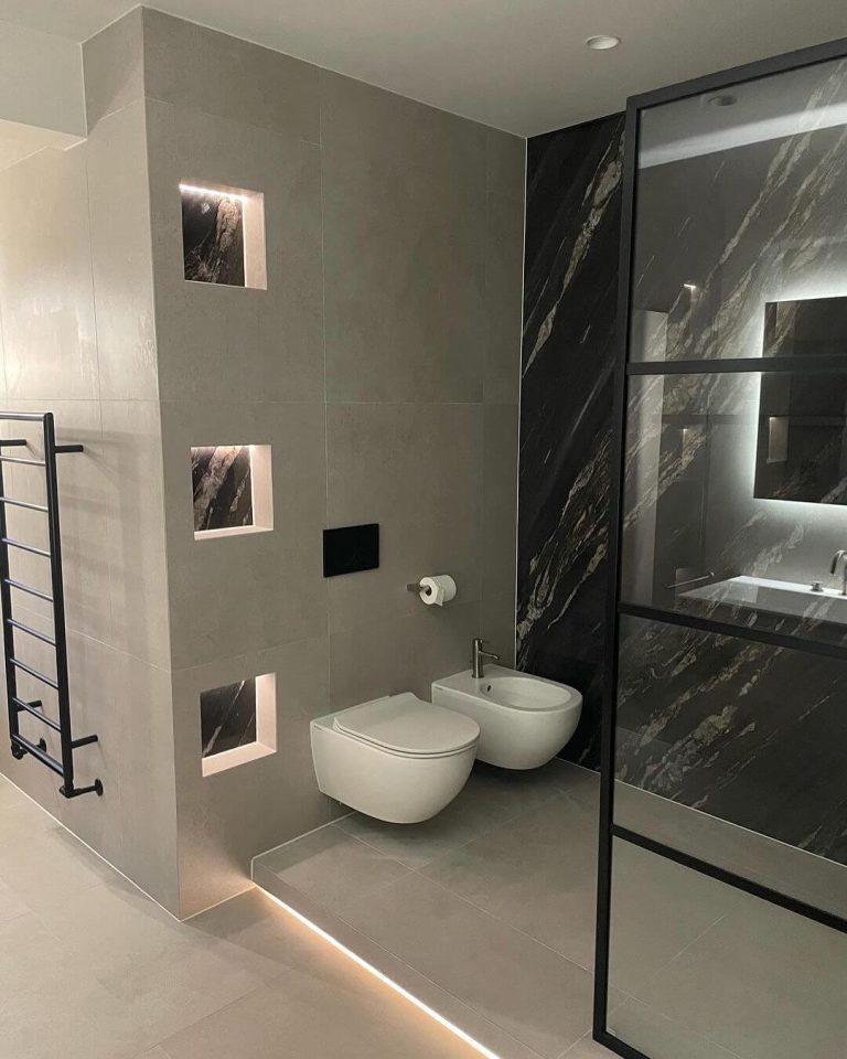 Image showcasing 29+ Modern Chic: Luxury Bathroom Decor Ideas for Apartments - Evinco Design