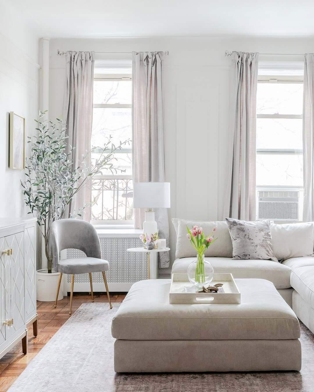 Picture of 31+ Stylish Apartment Living Room Ideas to Maximize Space & Style