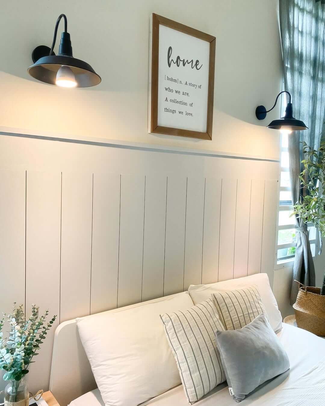17+ Shiplap Bedroom Accent Wall Ideas for a Cozy & Chic Look