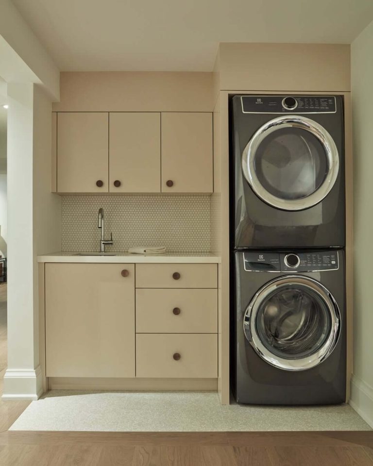 29+ Stylish Laundry Room Ideas to Maximize Space & Functionality