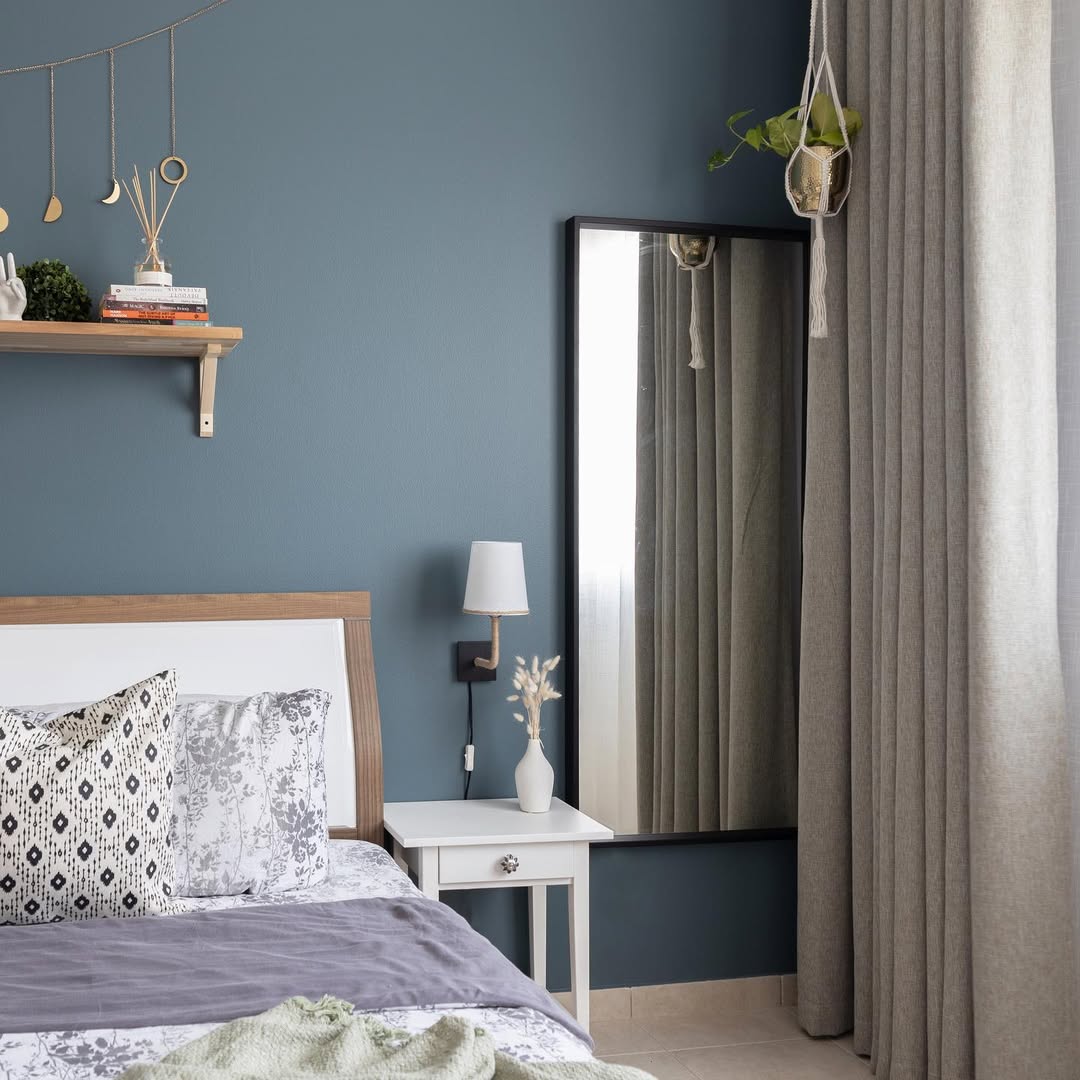 29+ Bedroom Mirror Ideas for a Chic & Elegant Look