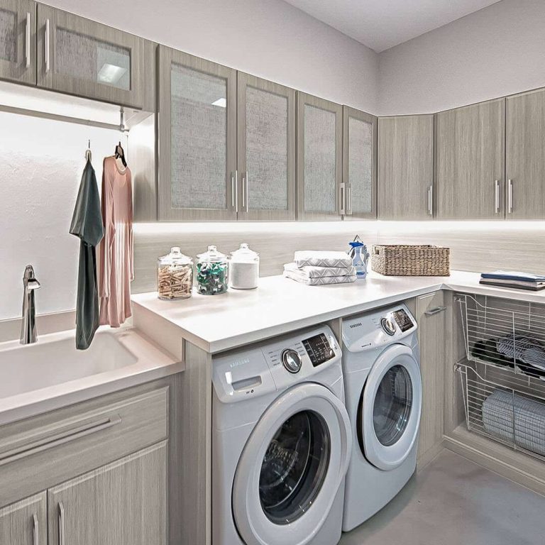 15+ Smart Laundry Room Hanging Ideas to Maximize Space & Function