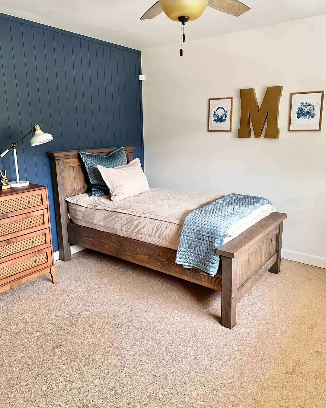 17+ Shiplap Bedroom Accent Wall Ideas for a Cozy & Chic Look