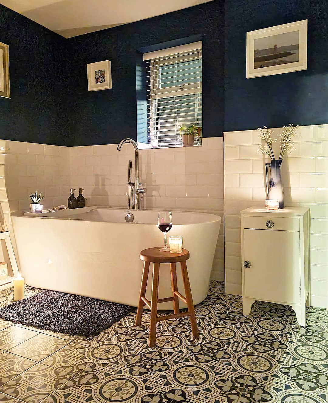 Stunning Navy Bathroom Ideas to Transform Your Space