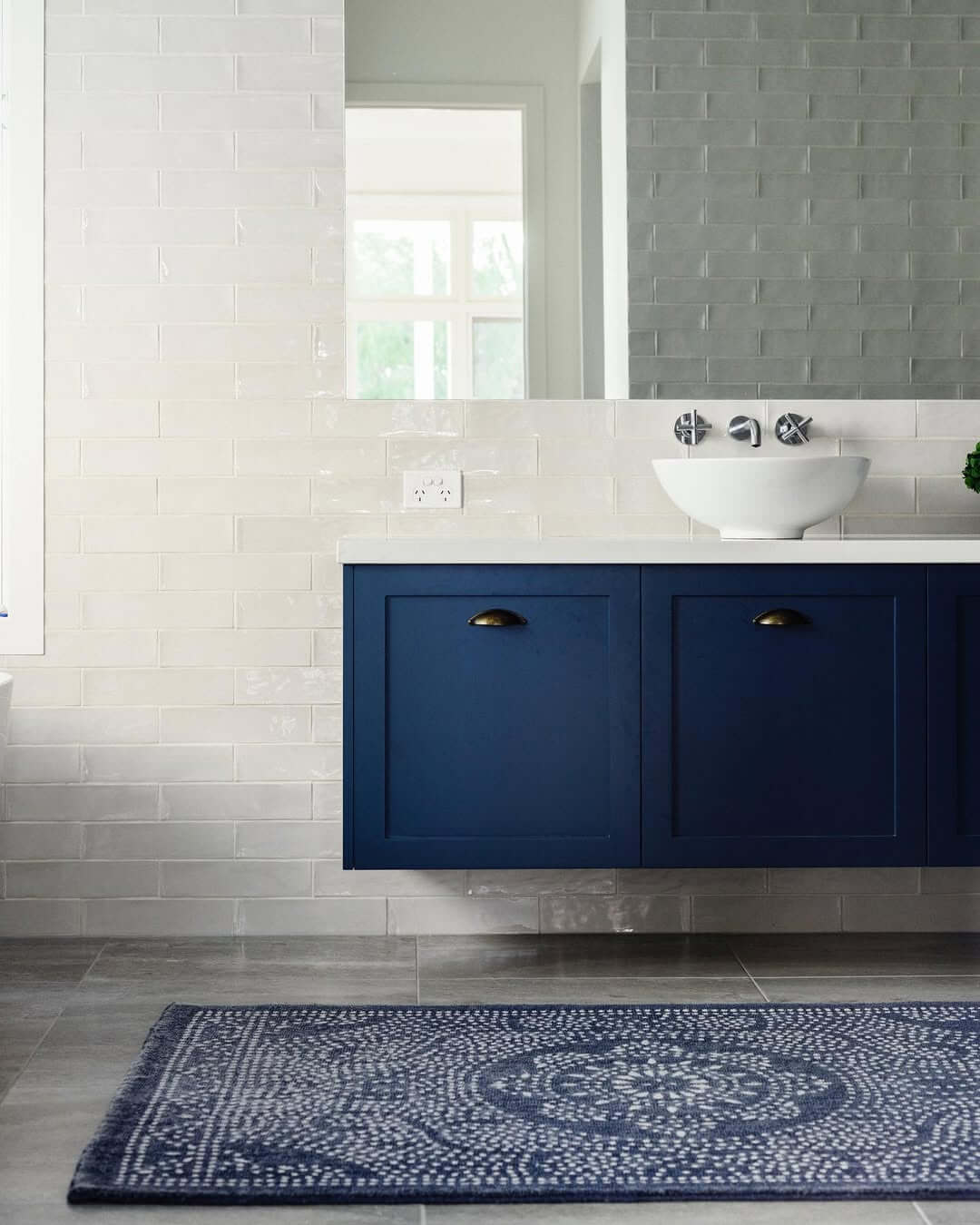 Stunning Navy Bathroom Ideas to Transform Your Space