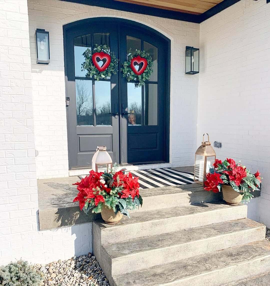 17+ Valentine Front Porch Ideas for a Festive & Cozy Entrance