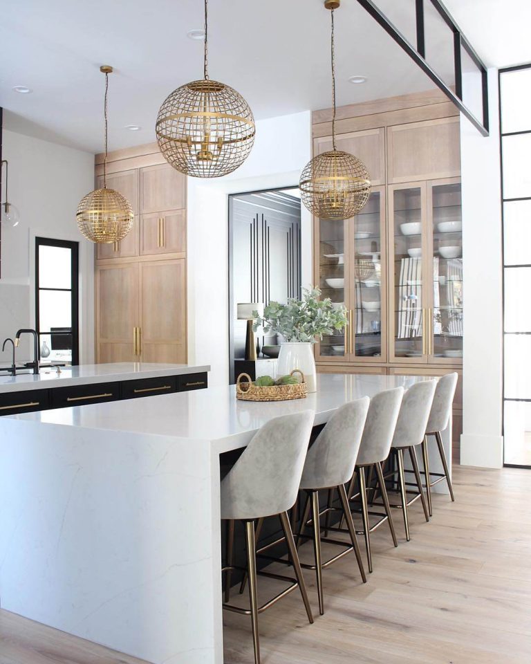 Stunning White Oak Kitchen Cabinets That Redefine Modern Elegance