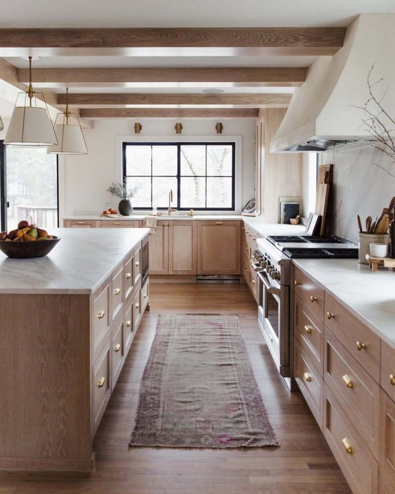 Stunning White Oak Kitchen Cabinets That Redefine Modern Elegance