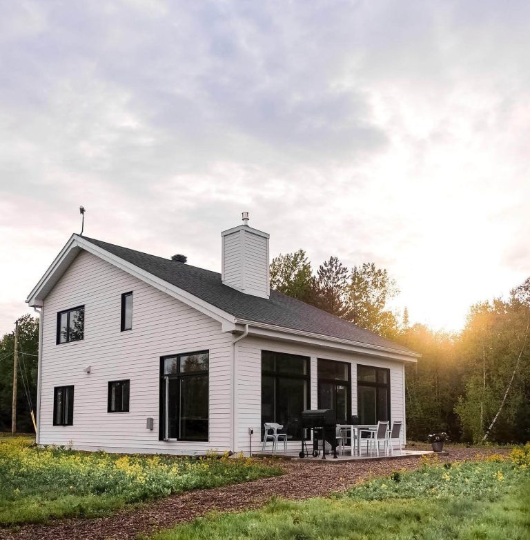 Modern Farmhouse Exteriors That Perfectly Blend Rustic Charm with ...