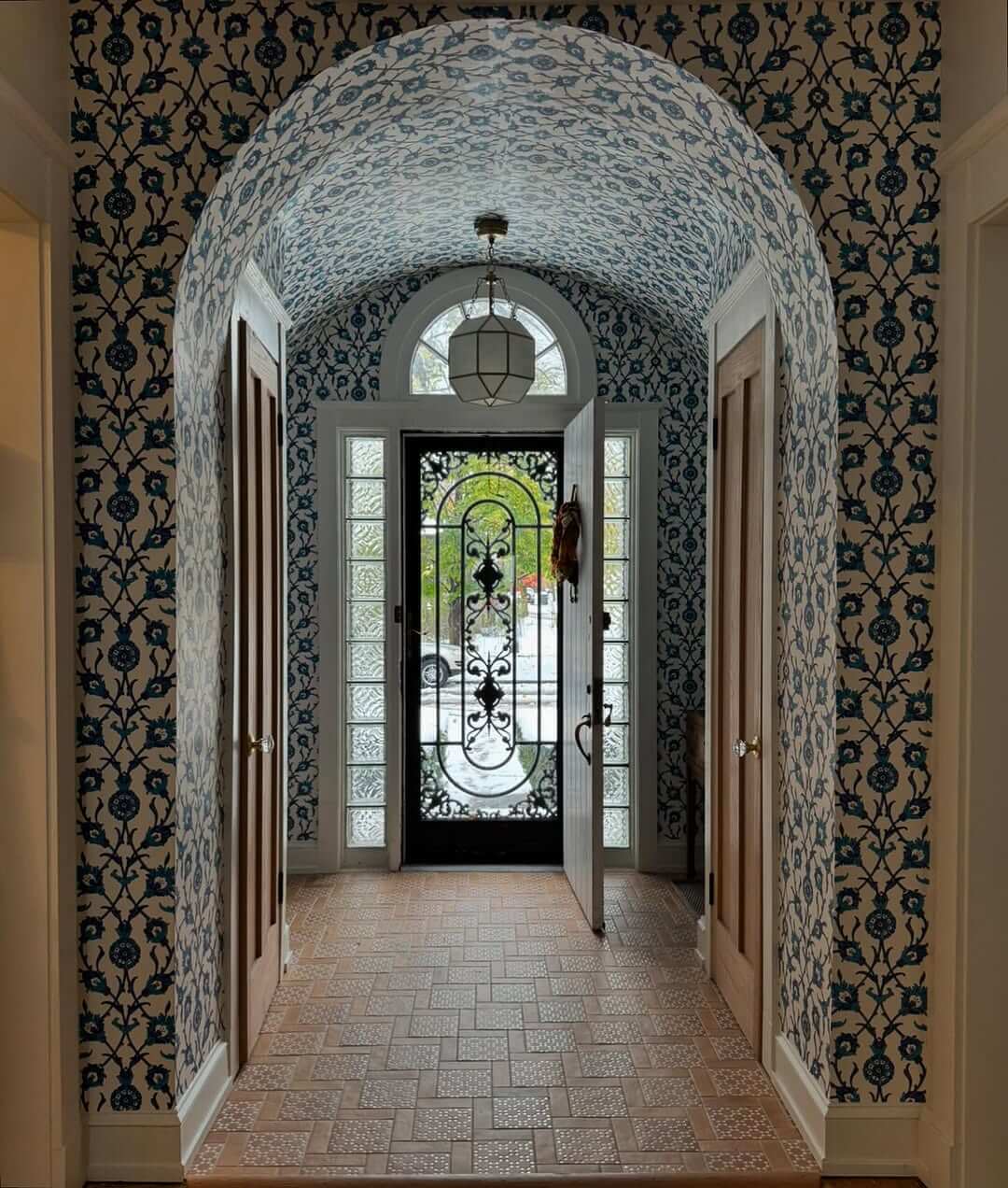 Stunning Entryway Wallpaper Ideas That Make a Lasting First Impression