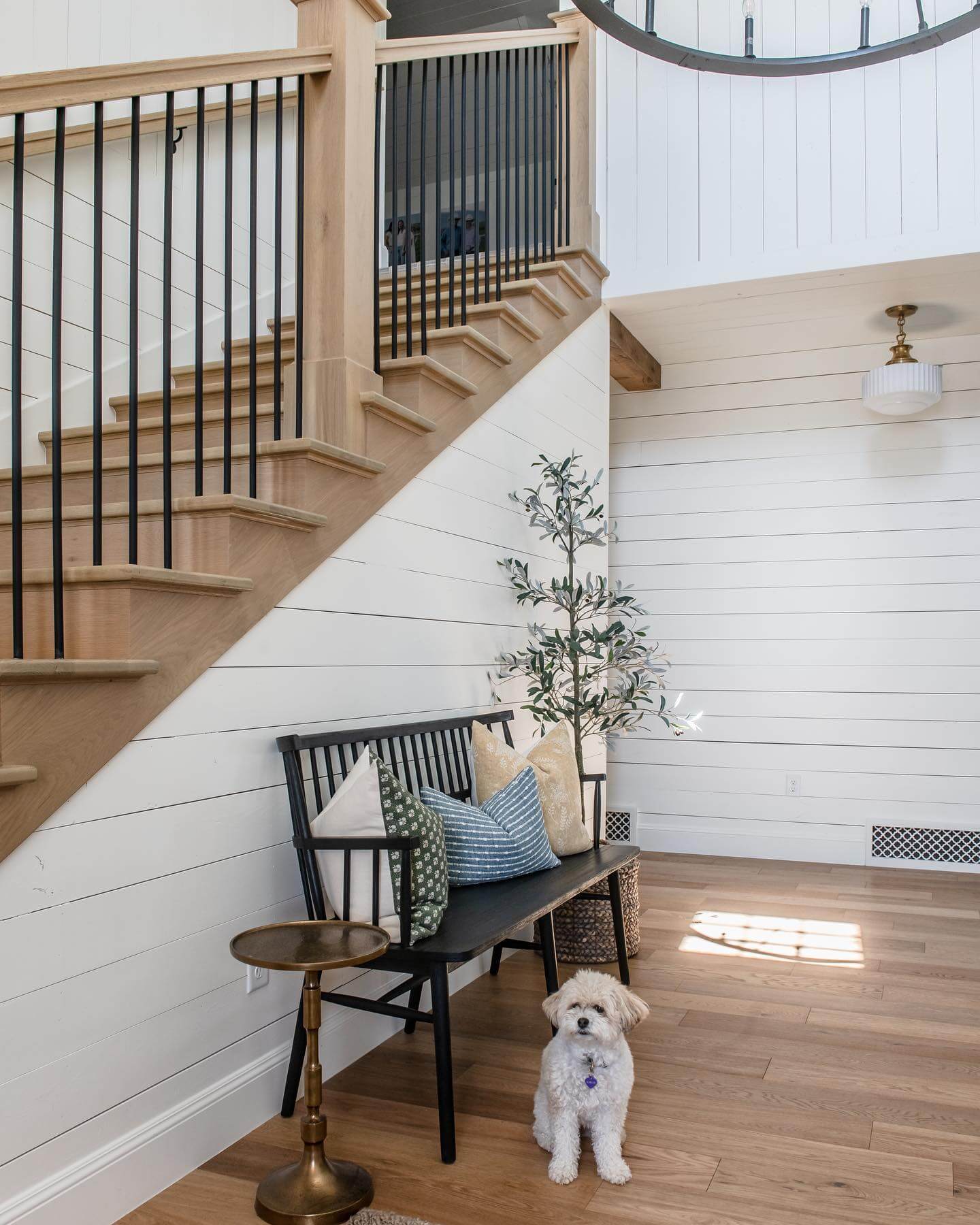 Stunning Shiplap Entryway Ideas to Transform Your Home’s First Impression