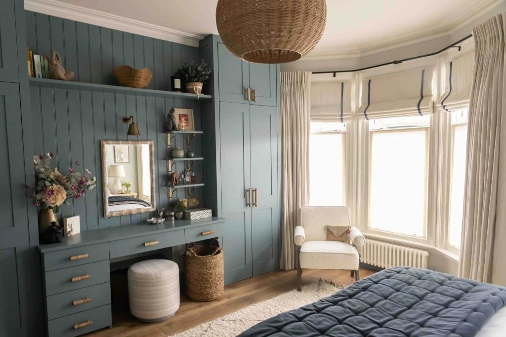14. Color Pop Romance in a Contemporary Setting