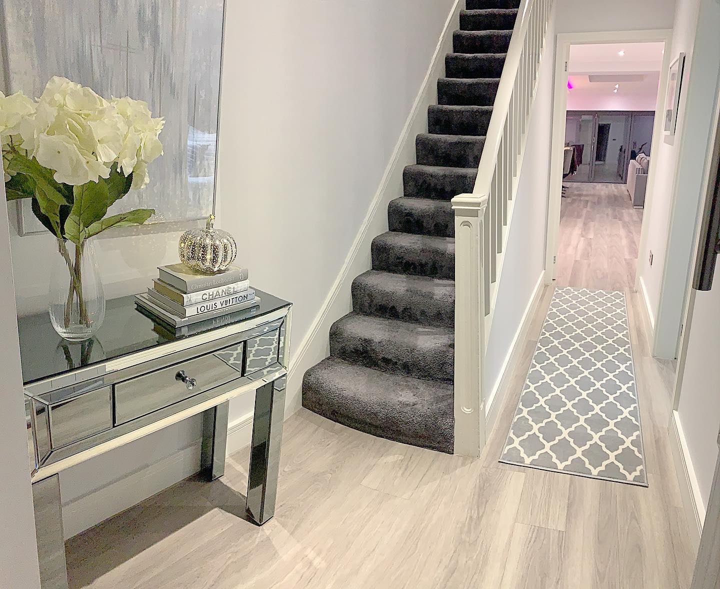 28 Stunning Home Entrance Ideas That Make a Lasting First Impression ...