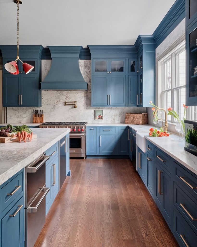16. Refined Traditional with a Luxurious Blue Palette