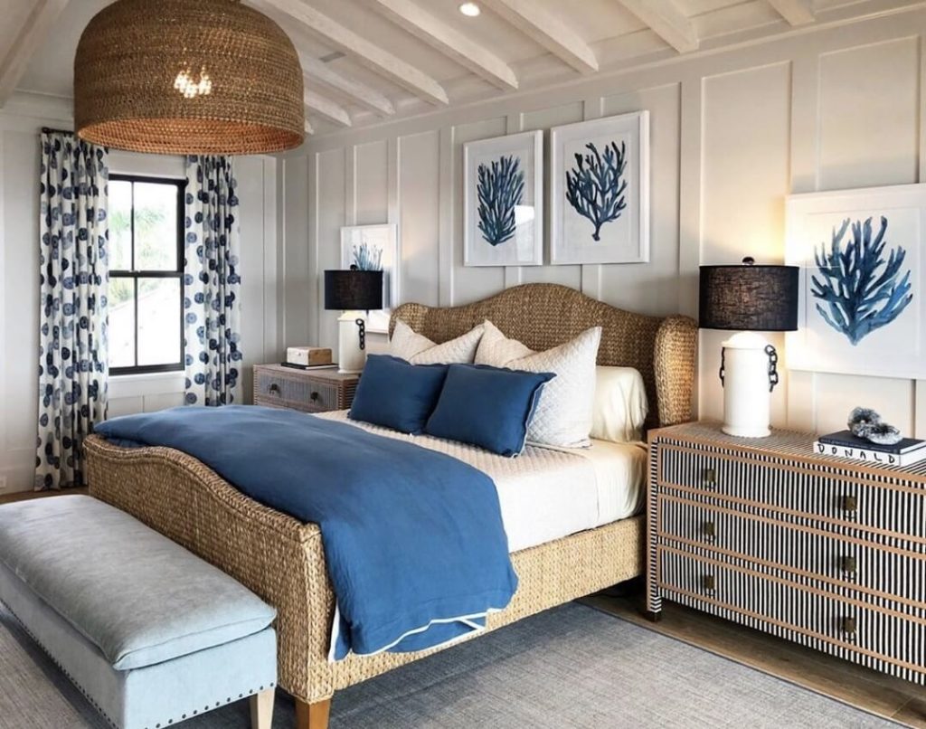 19. Charming Seaside Cottage Style