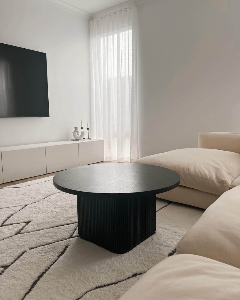 2. Balance Minimalism with Bold Contrasts