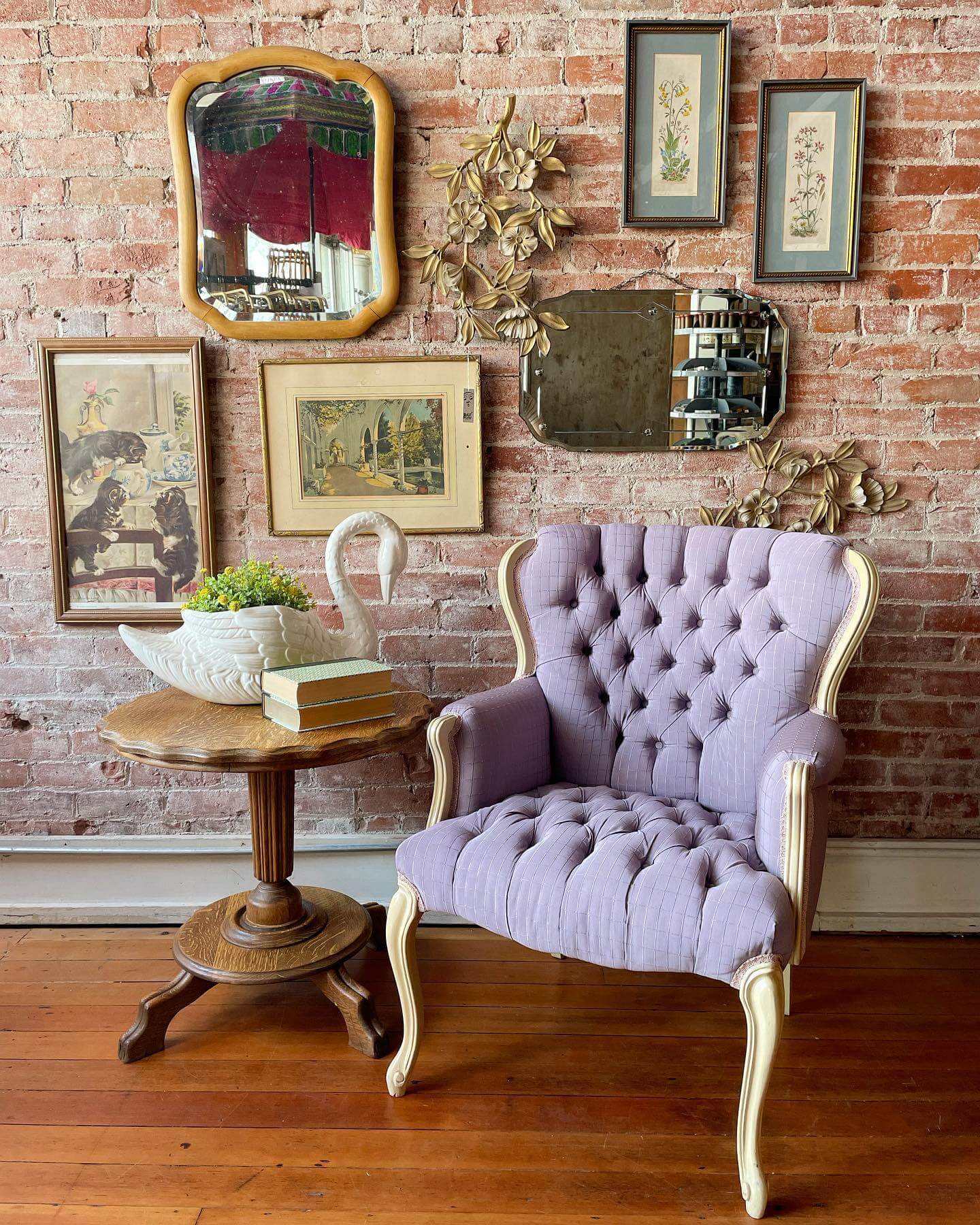 Vintage Gallery Wall Ideas That Add Instant Charm to Your Space ...