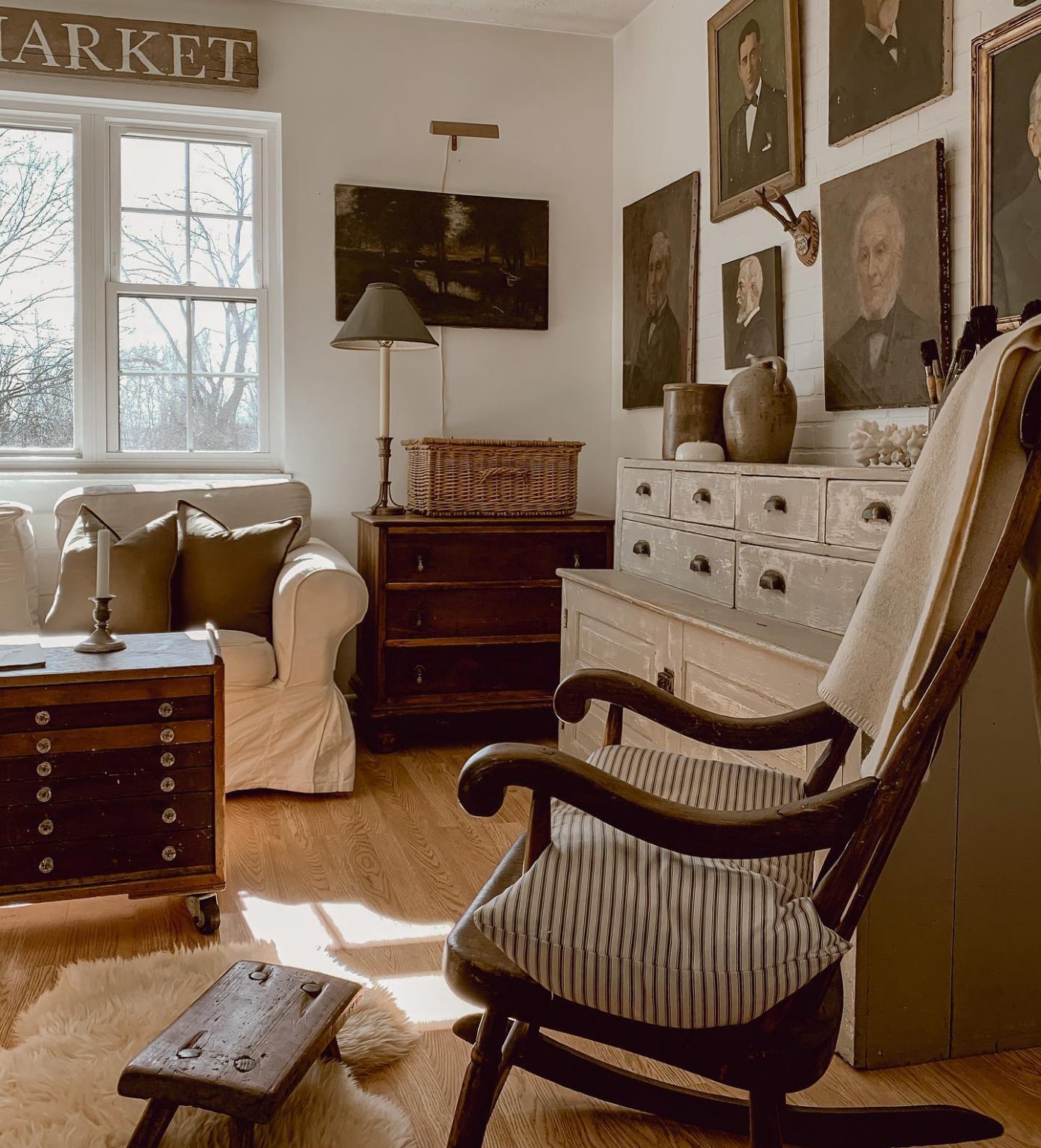 Charming Antique Farmhouse Decor Ideas to Add Timeless Character to ...