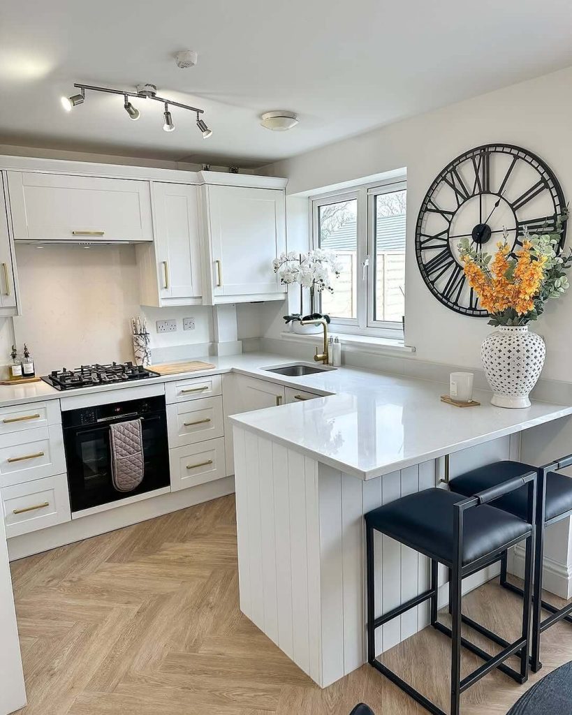 5. Compact and Cozy with Contemporary Flair