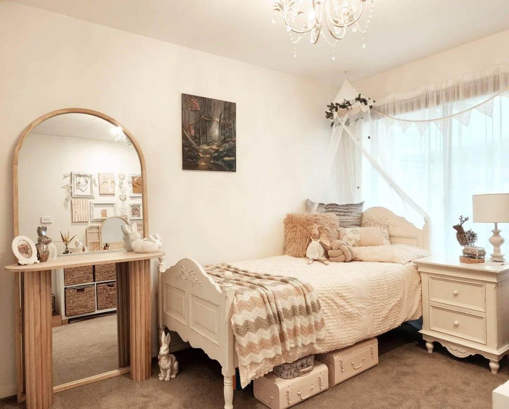 7. Create a Fairytale Vibe with Vintage Charm