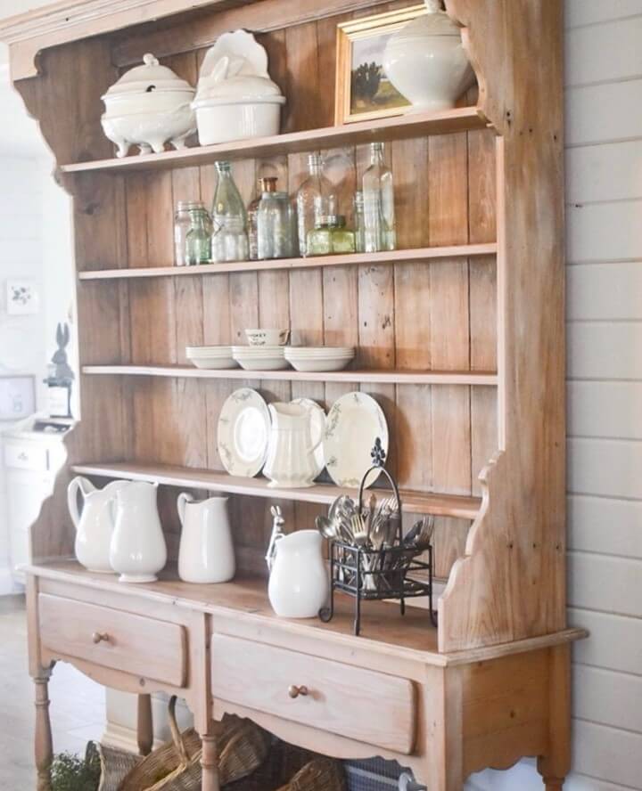 19. Use Reclaimed Wood Walls to Add Instant Texture