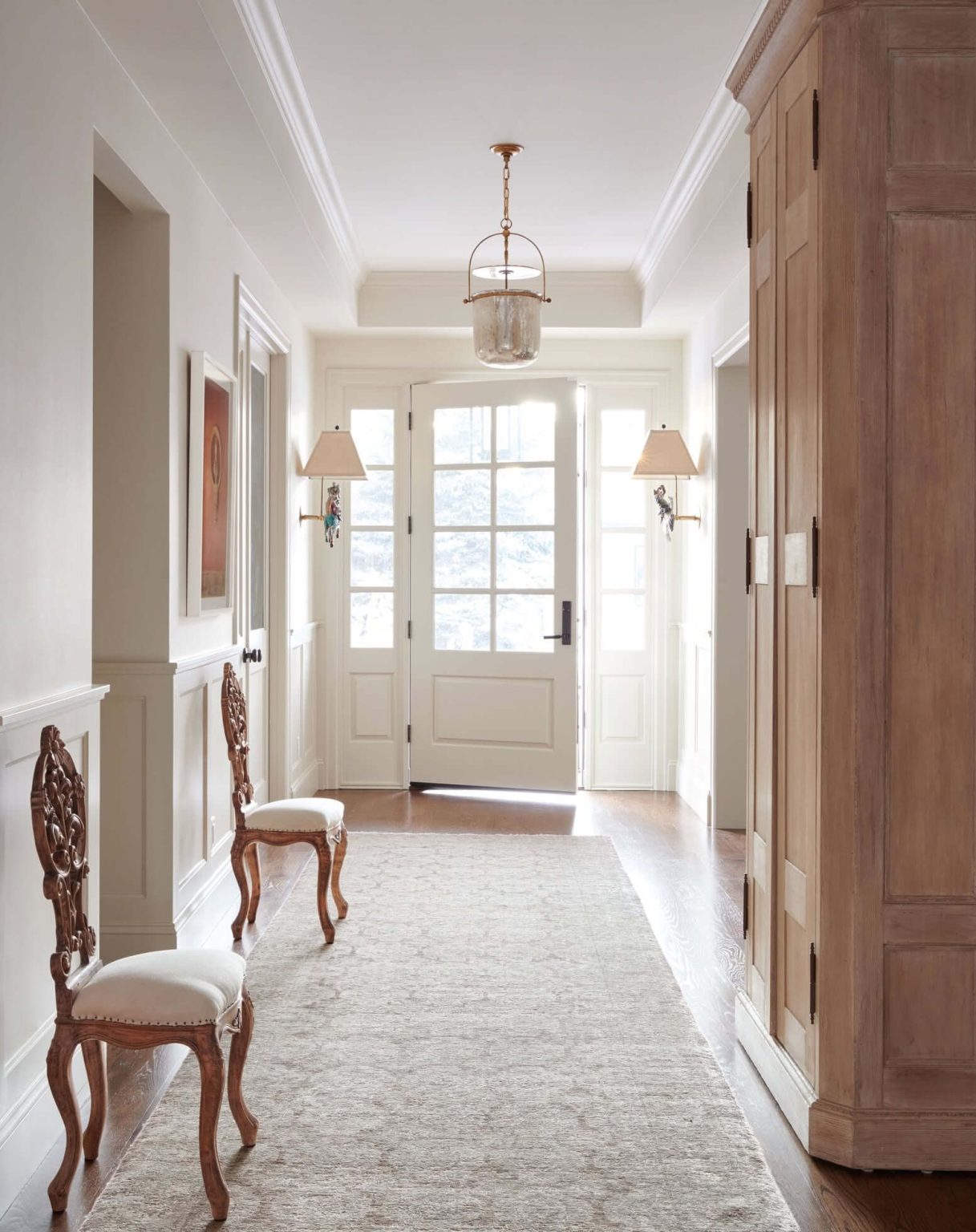 Luxury Modern Entryway Ideas That Make a Bold First Impression