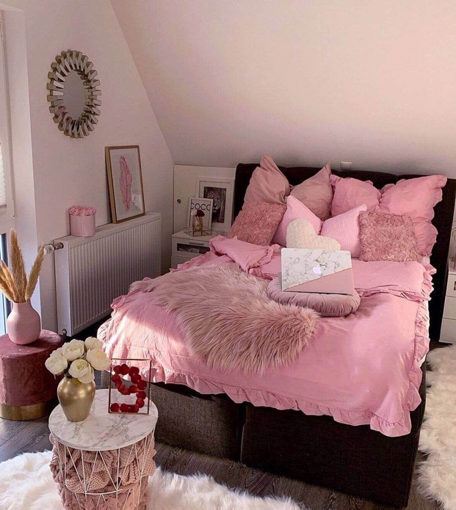 9. Modern Chic with Personalized Flair