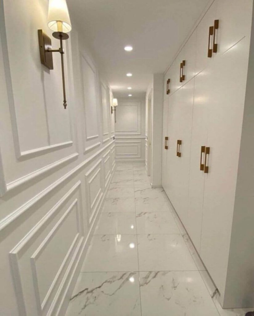 1. Classic Wall Molding for Elegant Hallways