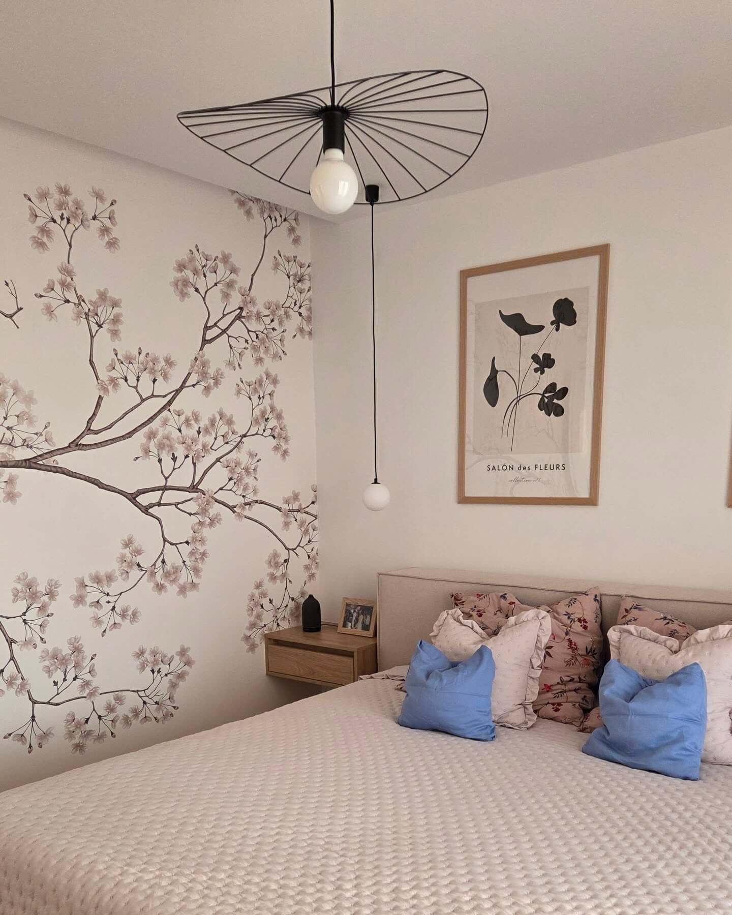 Curated visual reference: Stunning Photo Wall Ideas To Transform Any Room Into A Photo Inspiration