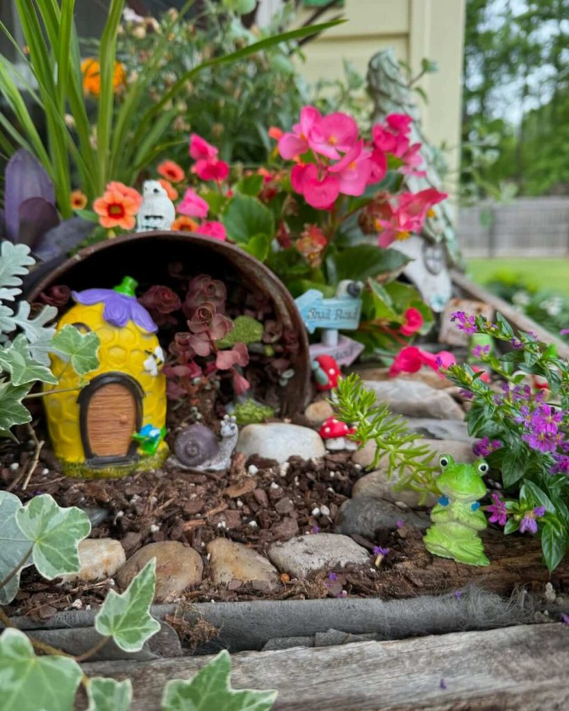 12. Tropical Hideaway in Bloom