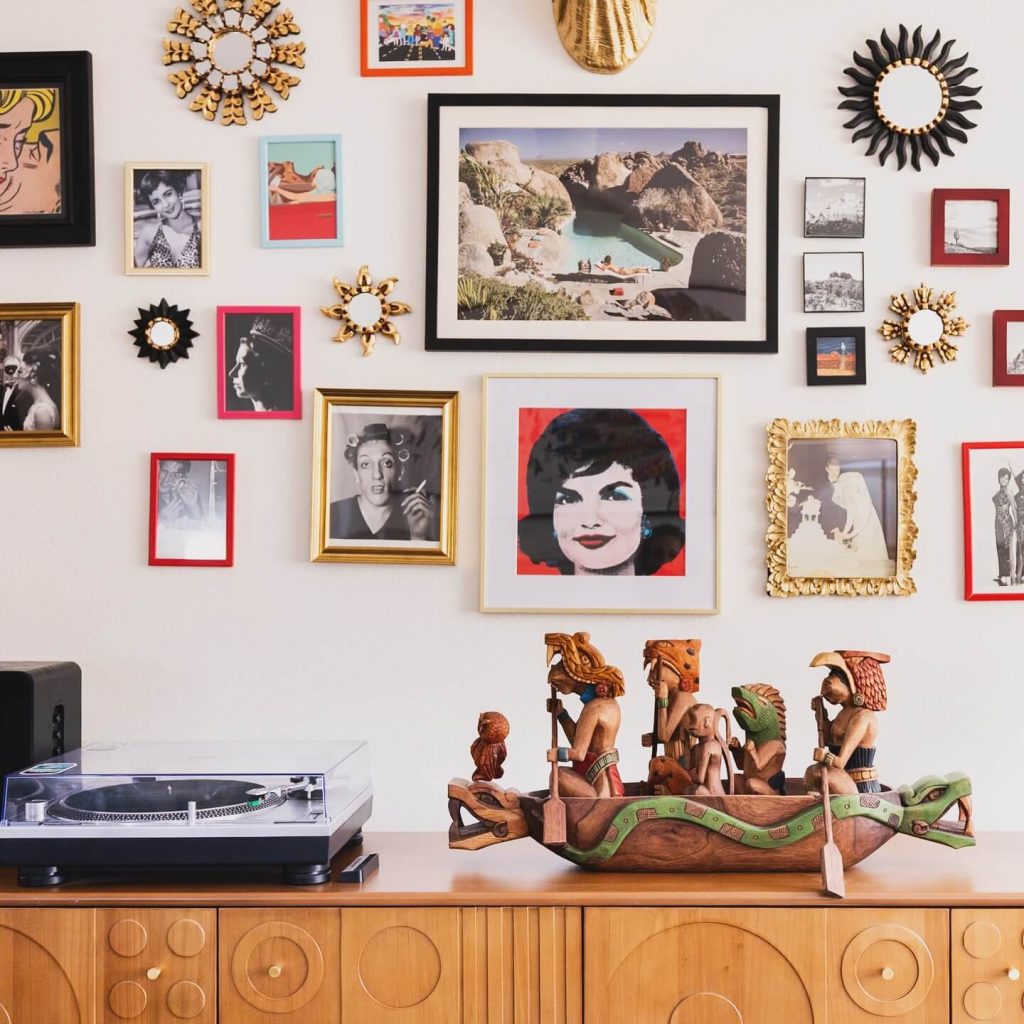 12. Golden Era Glamour: Vintage Frames and Pop Culture Icons