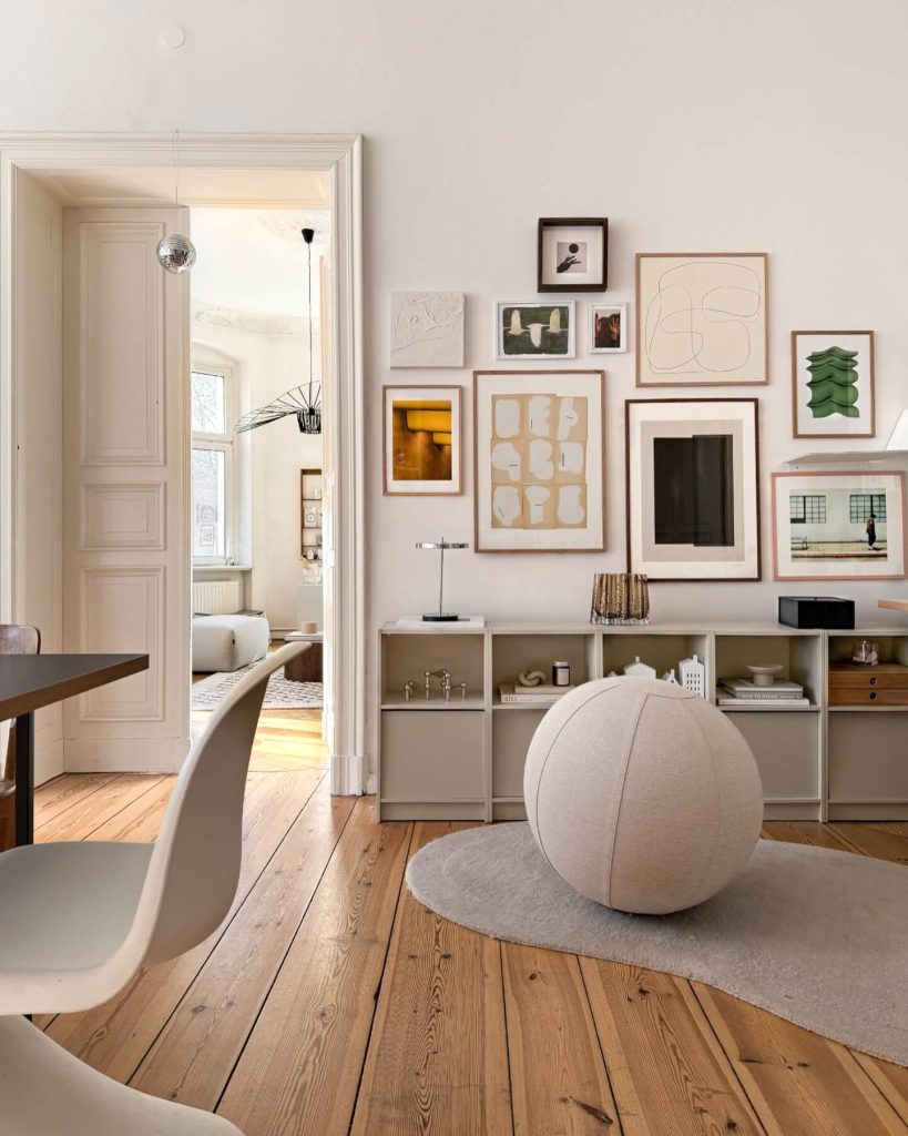 13. Scandinavian Simplicity Meets Modern Art