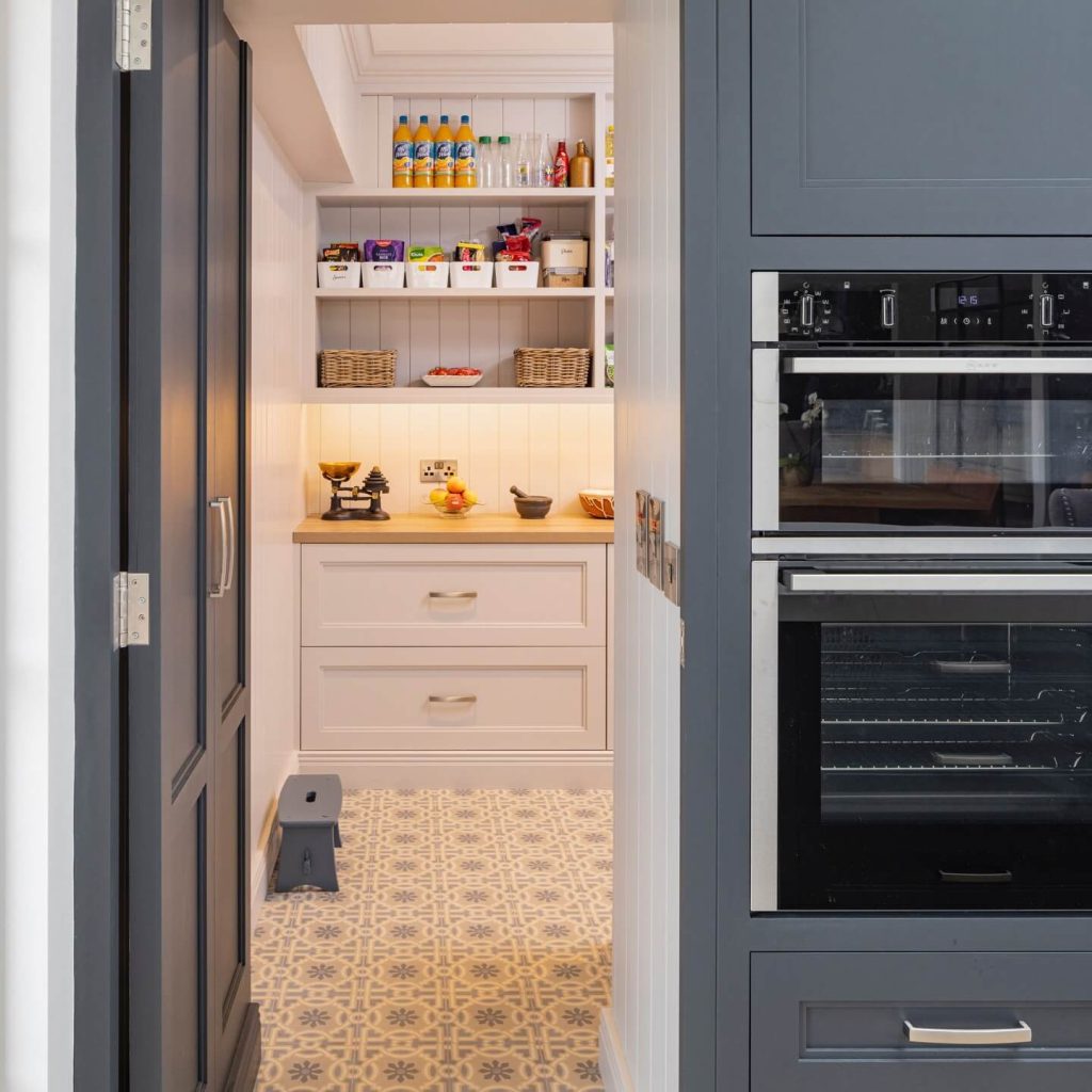 18. High-Efficiency Pantry with Smart Zoning