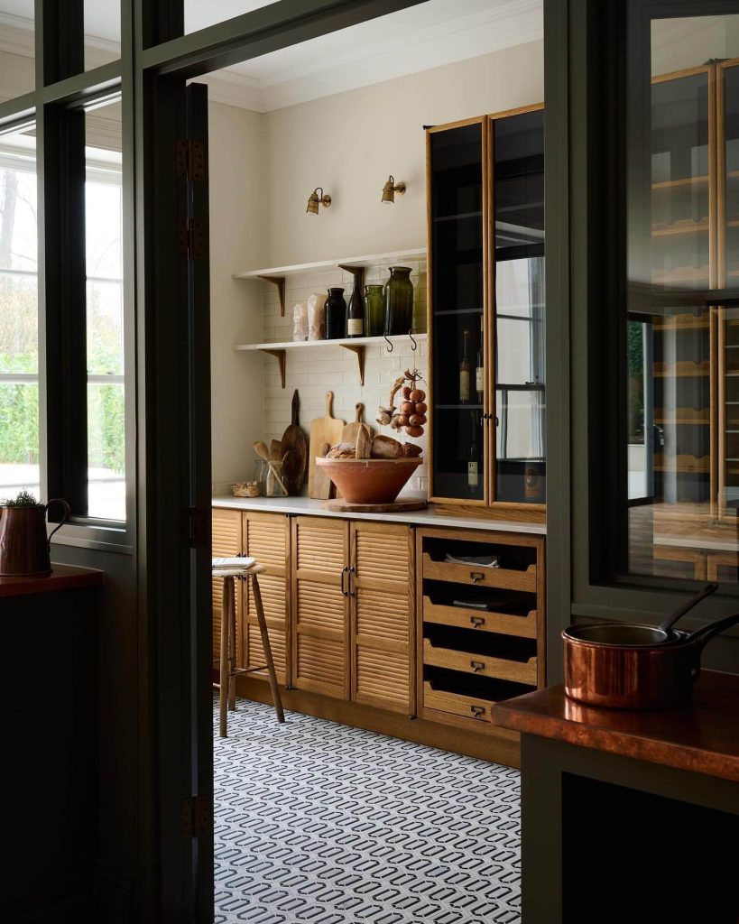 2. Classic Meets Contemporary in a Butler’s Pantry