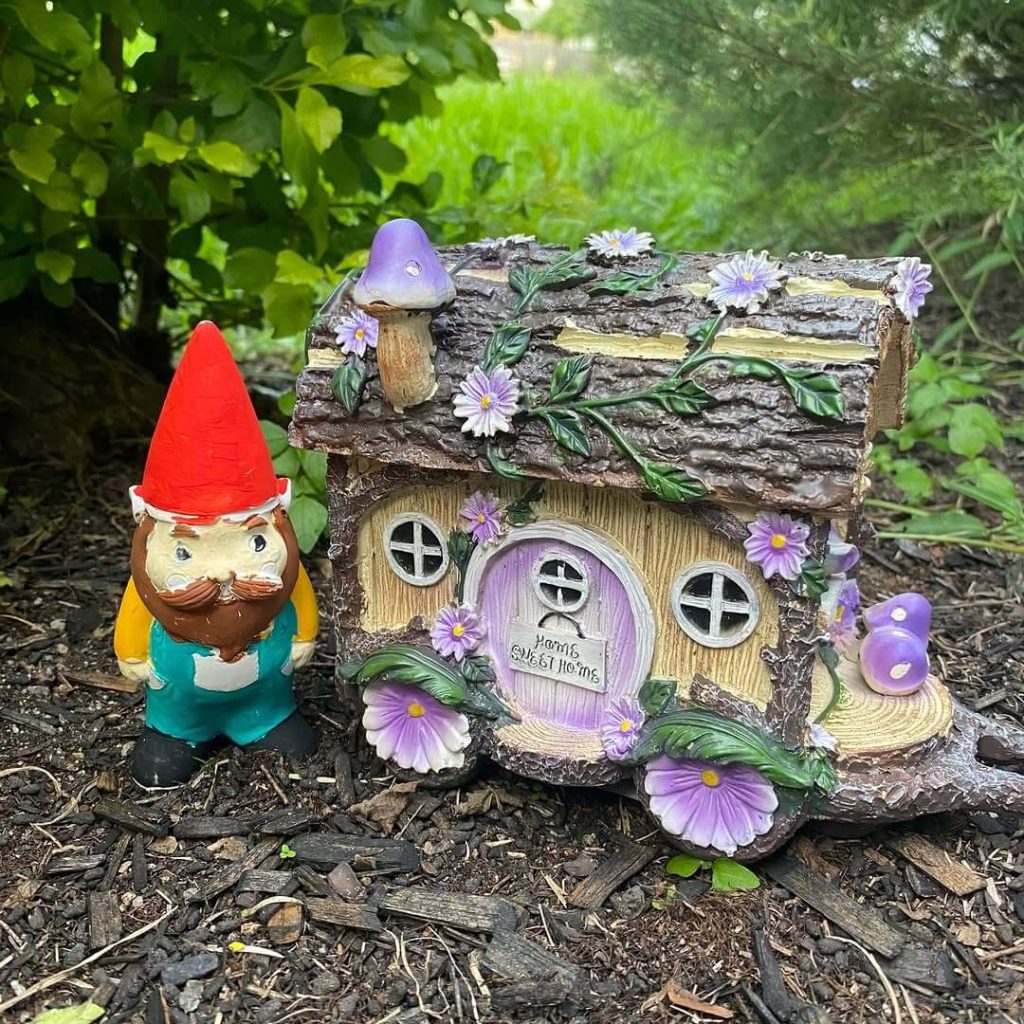 20. Cottage-Inspired Gnome Retreat