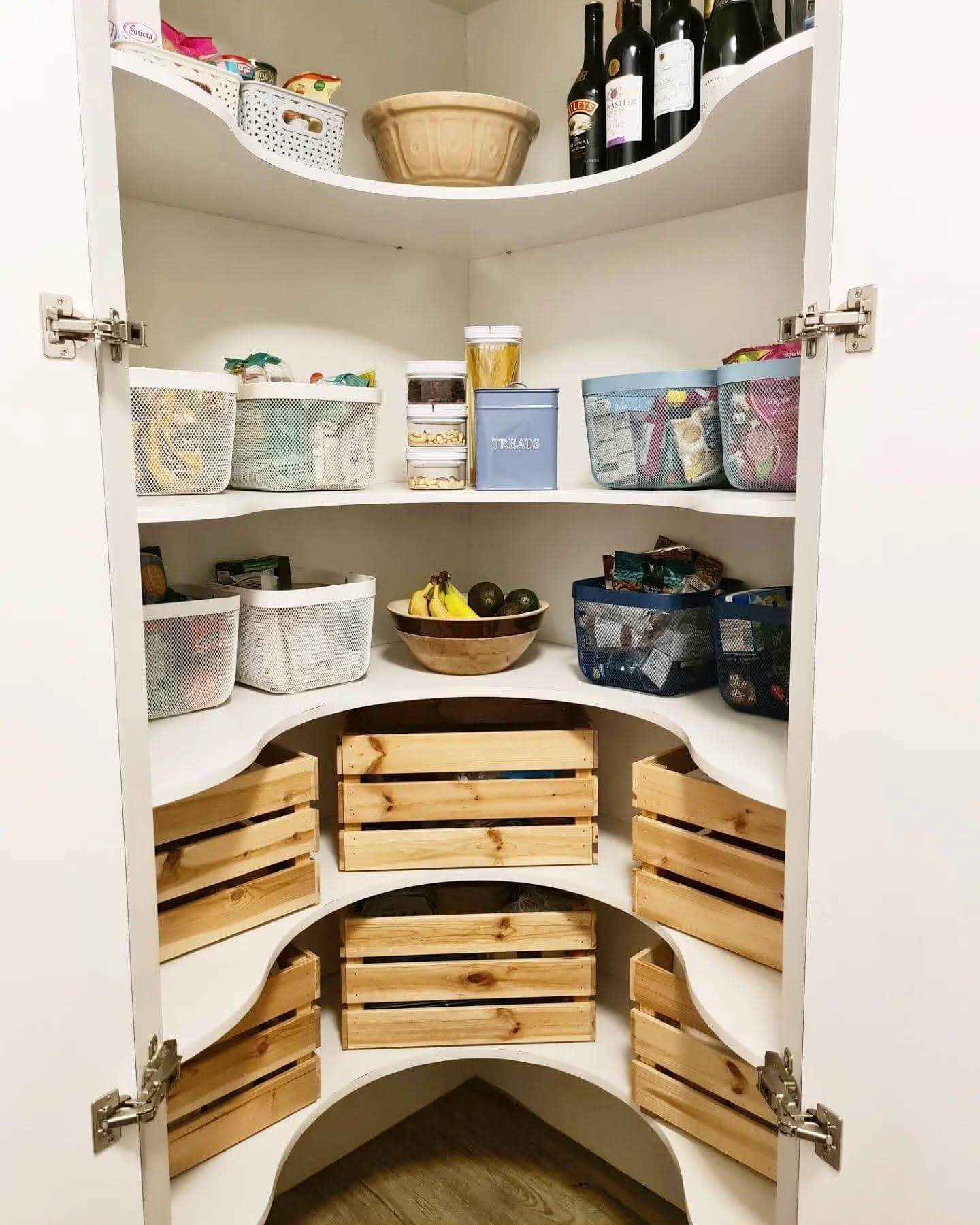 Corner Pantry Ideas That Maximize Storage and Style in Any Kitchen